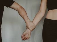 去泰国玩两天，差点被卖进缅甸！30岁中国女子曼谷酒店遭绑架，半路跳车自救
